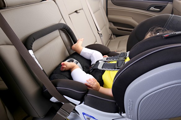 pushchairs compatible with maxi cosi car seat Maxi-Cosi Mico Pro Baby Infant Base, Ventilated Chair, Soft Headrest Pad, Easy-Install Latch, Adjustable Belt Guide, 3-Position Base, Stroller-Ready, 4-30 lbs, up to 32 in, SeaDrift Wheel Baby Trend Cityscape 10'' when not in use Material:Waxed Canvas $389